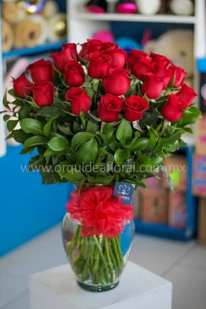 Jarrón 25 Rosas Rojas